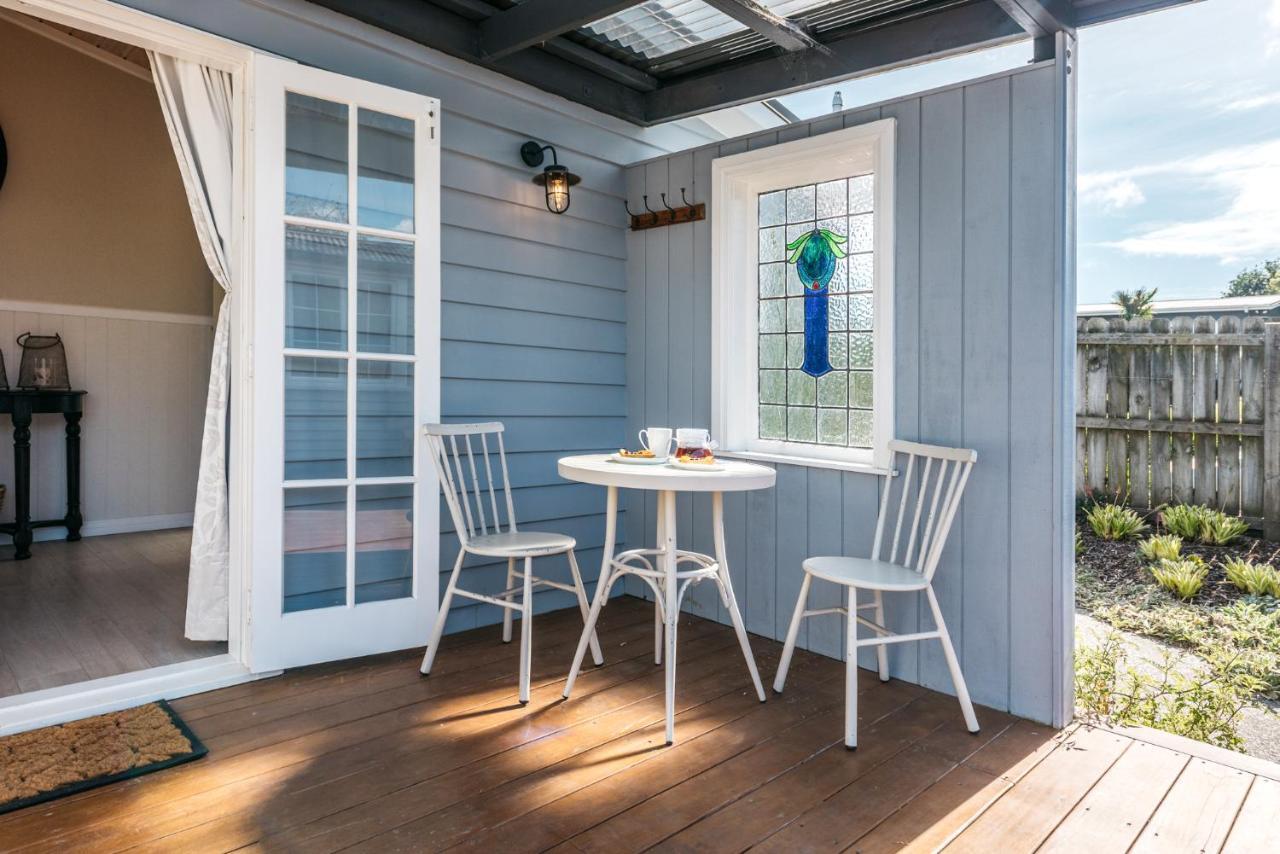 Pohutukawa Cottage, Waiheke Island Surfdale Eksteriør billede